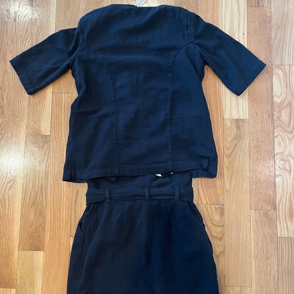 Free People Women’s small black short sleeve blazer with matching skirt - Picture 3 of 14